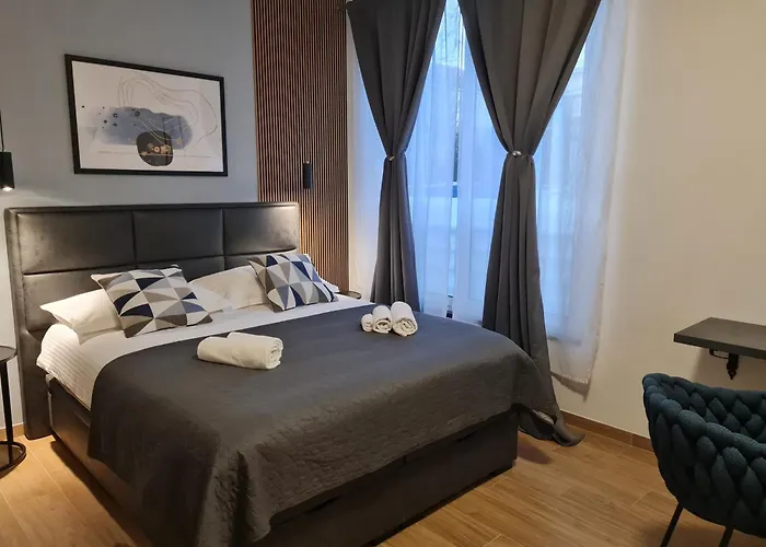 Lux 303 Apartman Zára